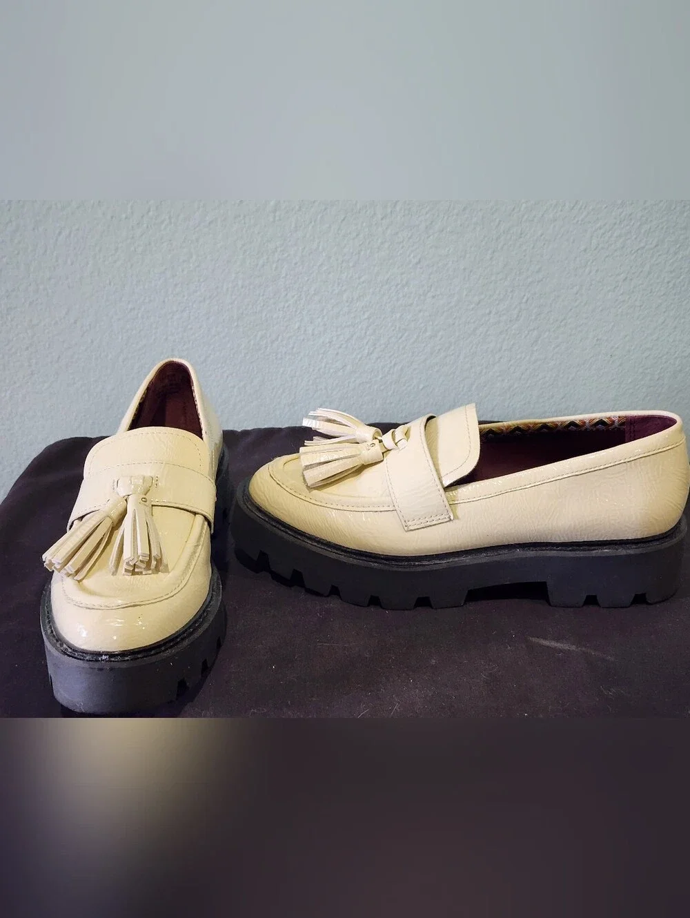 SARTO by Franco Sarto | Balinna Platform Tassel Loafers | Cream | U.S. Size 6.5